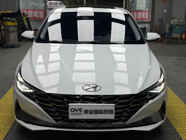 Hyundai Elantra — Фото автомобиля 2
