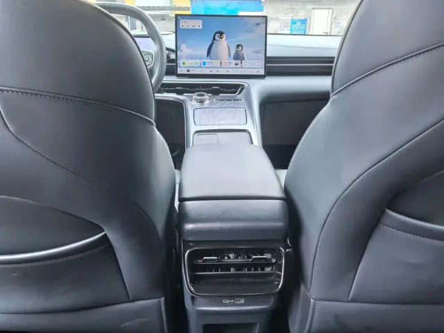Geely Galaxy E5 — Фото автомобиля 8
