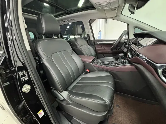 GAC Trumpchi M6 — Фото автомобиля 10