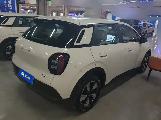 GAC Aion UT — Фото автомобиля 3