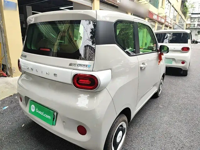 Wuling Hongguang Mini EV — Фото автомобиля 6