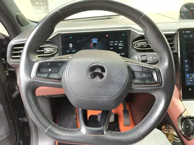 Nio EC6 — Фото автомобиля 15