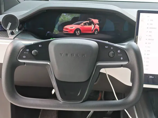 Tesla Model X — Фото автомобиля 5