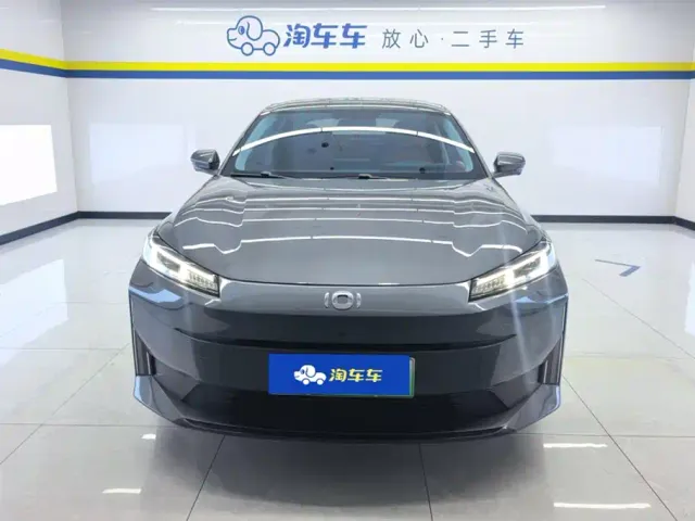 Changan Qiyuan A05 — Фото автомобиля 2