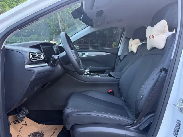Geely Emgrand — Фото автомобиля 4