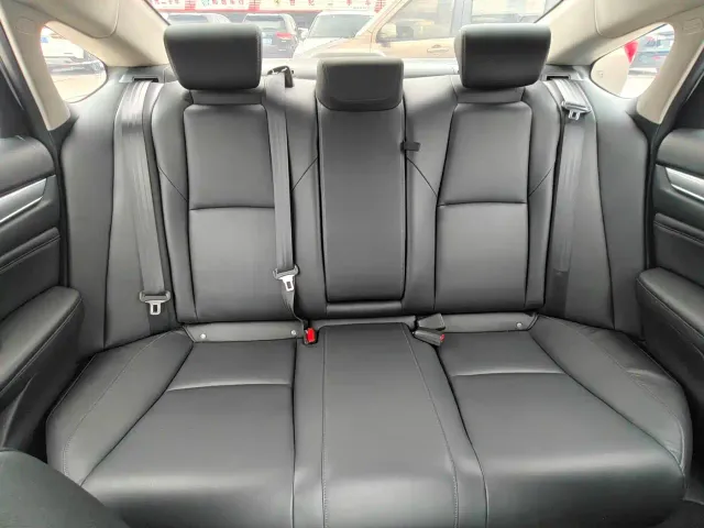 Honda Accord — Фото автомобиля 11