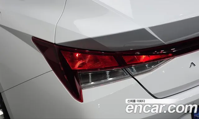 Hyundai Avante — Фото автомобиля 8