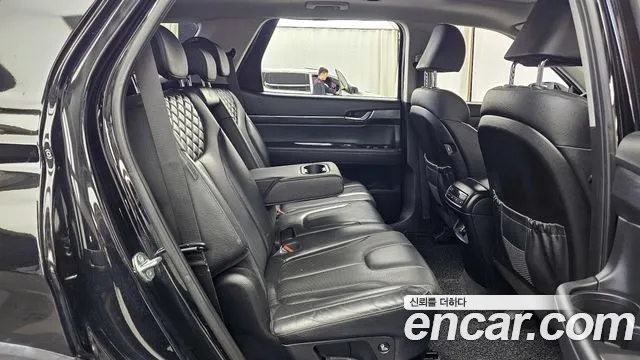 Hyundai Palisade Palisade Дизель 2.2 2WD — Фото автомобиля 10