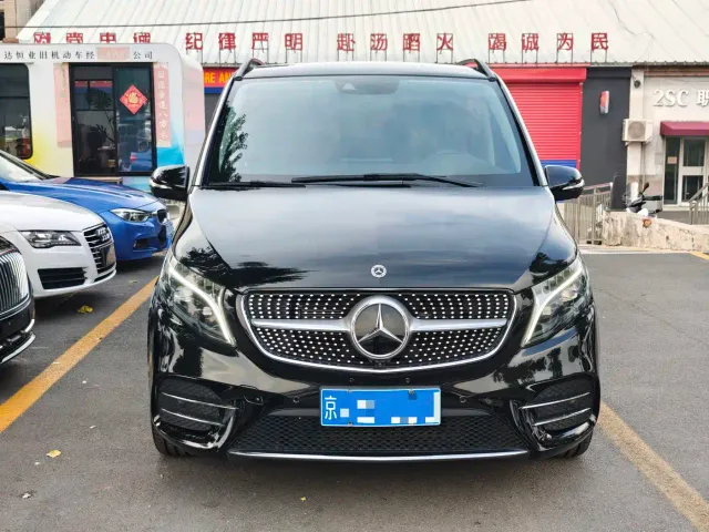 Mercedes-Benz V-Class — Фото автомобиля 2