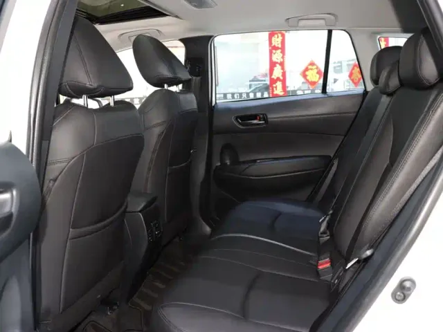 Toyota Corolla Cross — Фото автомобиля 11