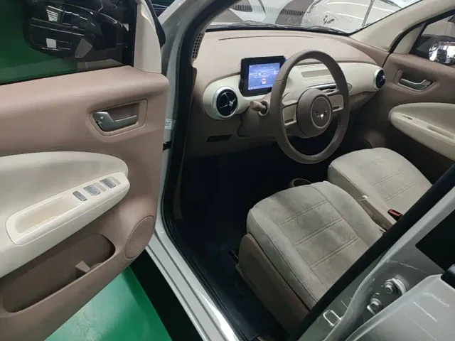 Wuling Hongguang Mini EV — Фото автомобиля 15
