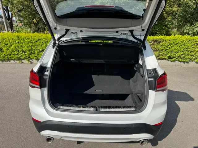 BMW X1 — Фото автомобиля 11