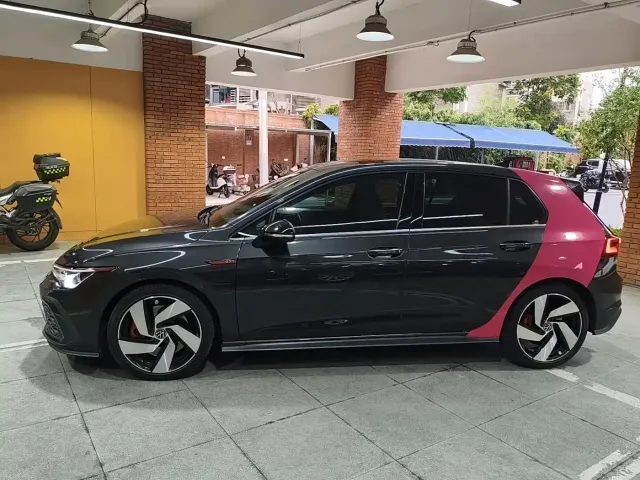 Volkswagen Golf GTI — Фото автомобиля 2