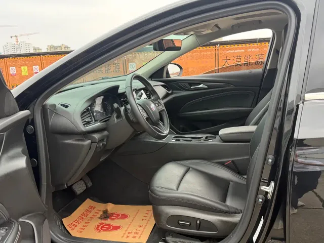 Buick Regal — Фото автомобиля 9