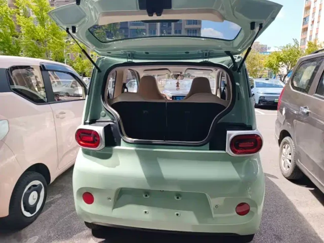 Wuling Hongguang Mini EV — Фото автомобиля 18