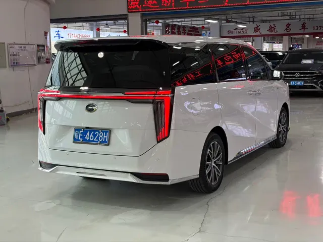 GAC Trumpchi M8 — Фото автомобиля 7