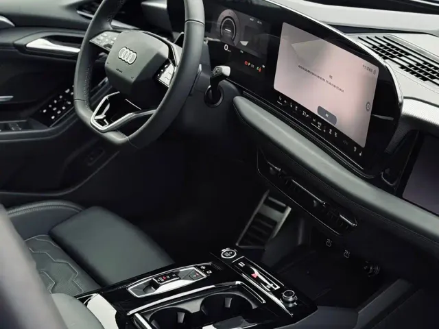 Audi A6L e-tron — Фото автомобиля 11