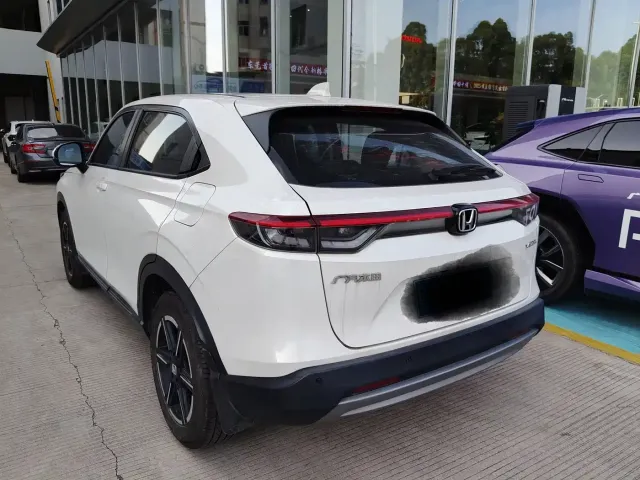 Honda Vezel — Фото автомобиля 9