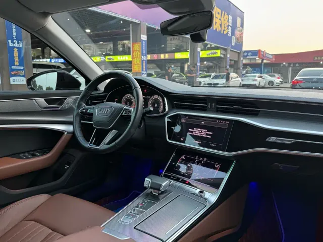 Audi A6L — Фото автомобиля 11