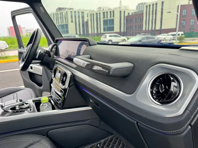 Mercedes-Benz G-Class — Фото автомобиля 20