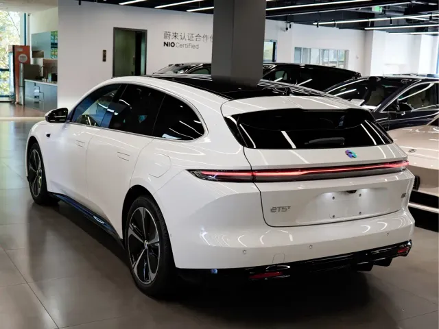 Nio ET5 Touring — Фото автомобиля 3