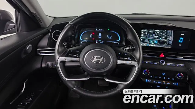 Hyundai Avante CN7 — Фото автомобиля 13