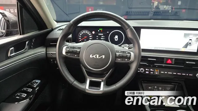 Kia K5 — Фото автомобиля 19