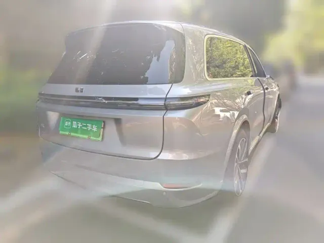 Li Auto L9 — Фото автомобиля 6
