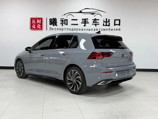Volkswagen Golf — Фото автомобиля 4