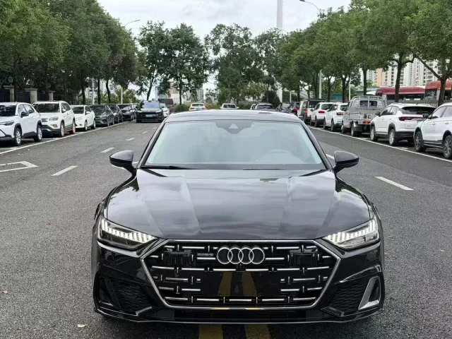 Audi A7L — Фото автомобиля 2