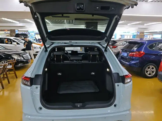 Honda e:NP1 — Фото автомобиля 18
