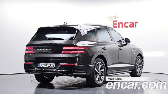 Genesis GV80 2.5T Бензин AWD — Фото автомобиля 2