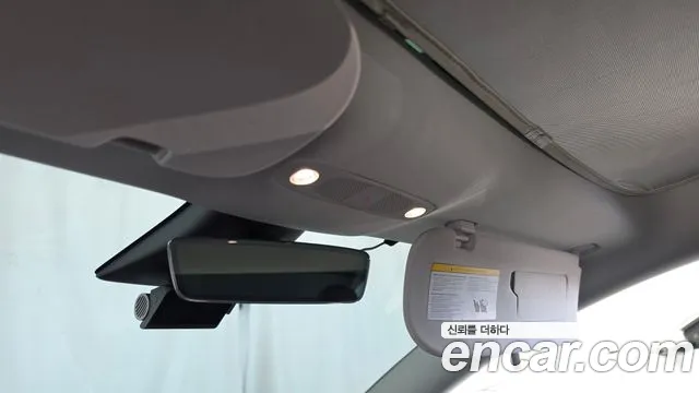 Tesla Model 3 — Фото автомобиля 17