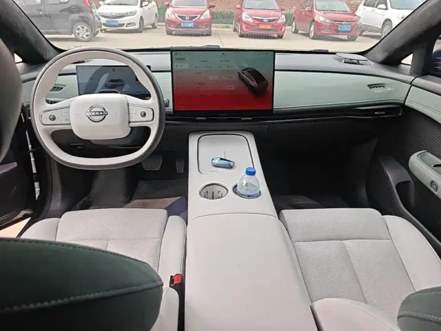 Nissan N7 — Фото автомобиля 9