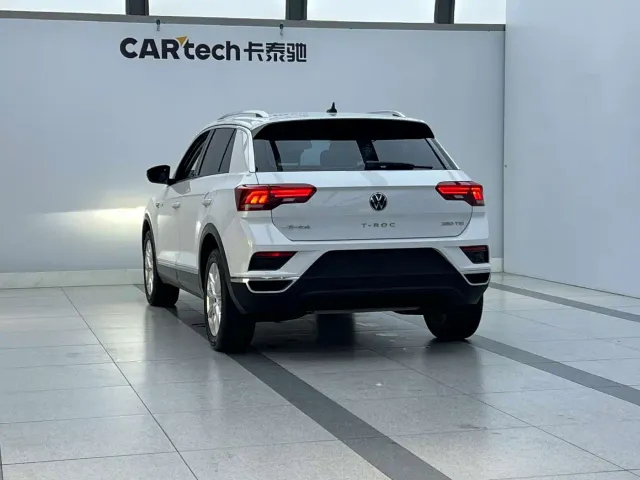 Volkswagen T-Roc — Фото автомобиля 6