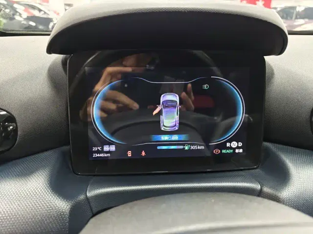 Leapmotor T03 — Фото автомобиля 13