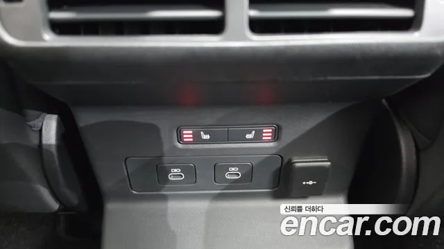 Land Rover Range Rover Velar Range Rover Velar 3.0 P400 Dynamic HSE — Фото автомобиля 12