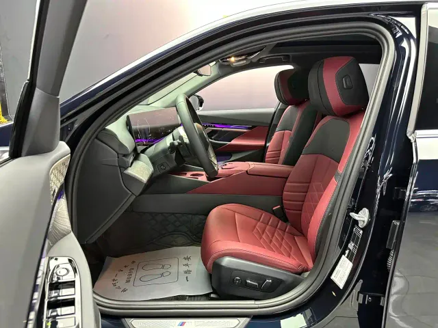 BMW 5 Series — Фото автомобиля 5