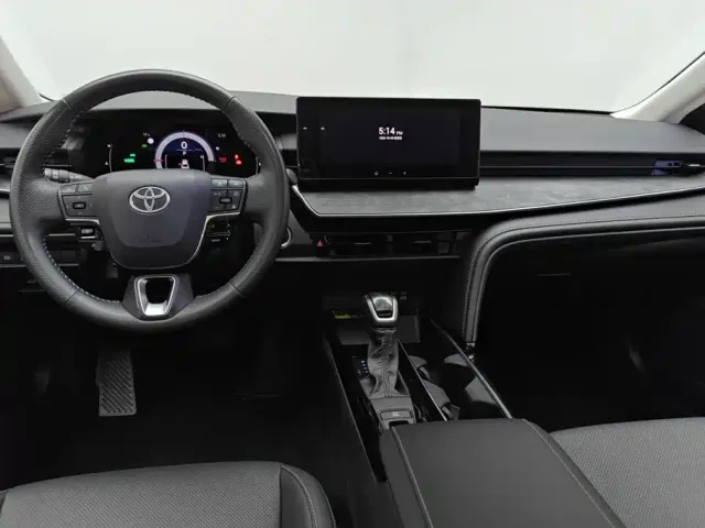 Toyota Camry — Фото автомобиля 12