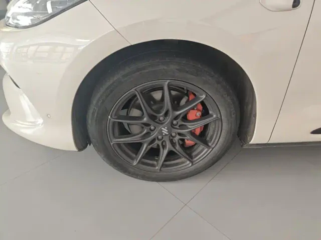 IM Motors LS6 — Фото автомобиля 22