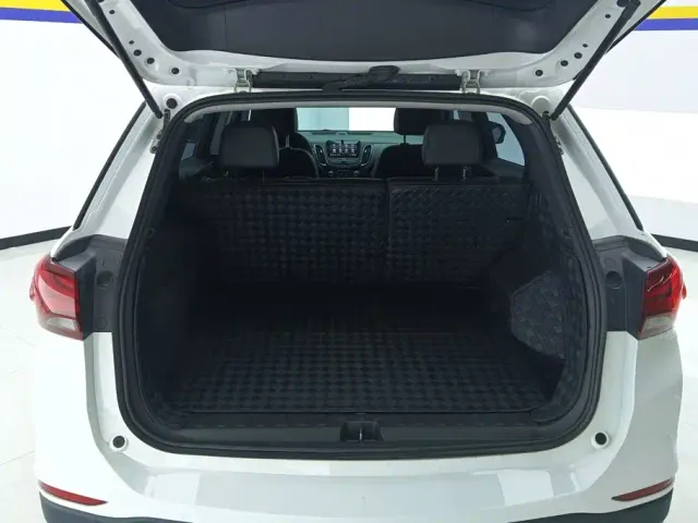 Chevrolet Equinox — Фото автомобиля 4