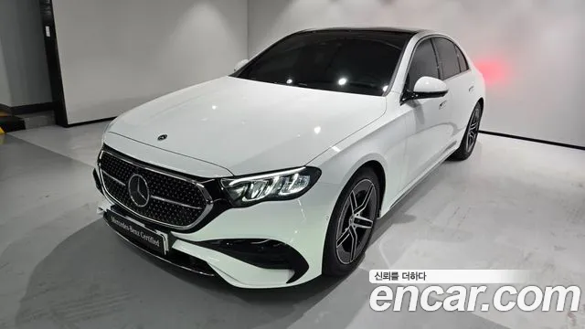 Фотография автомобиля — Mercedes-Benz E-Class