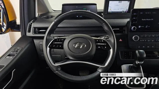 Hyundai Staria Staria — Фото автомобиля 13