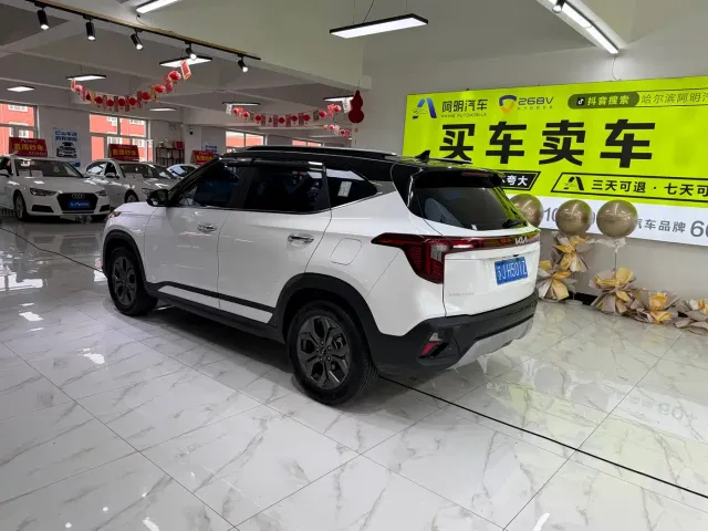 Kia Seltos — Фото автомобиля 4