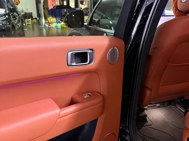 Li Auto L8 — Фото автомобиля 8
