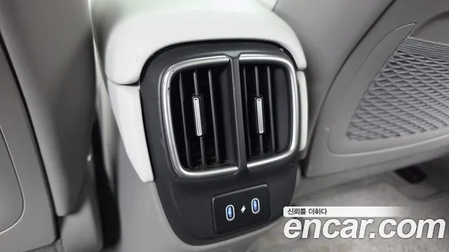 Hyundai Ioniq 6 — Фото автомобиля 25
