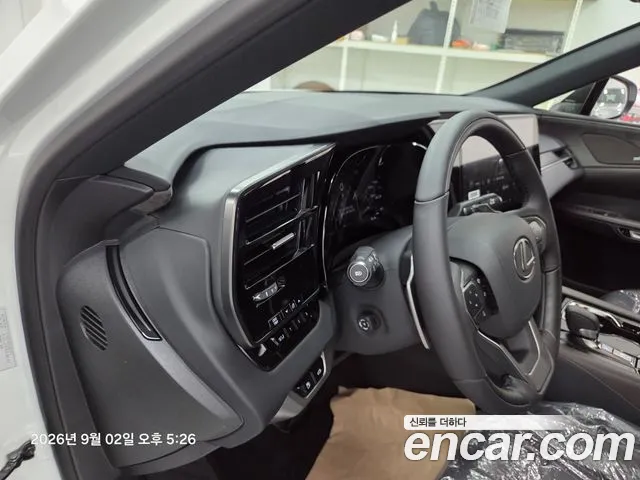 Lexus RX — Фото автомобиля 12