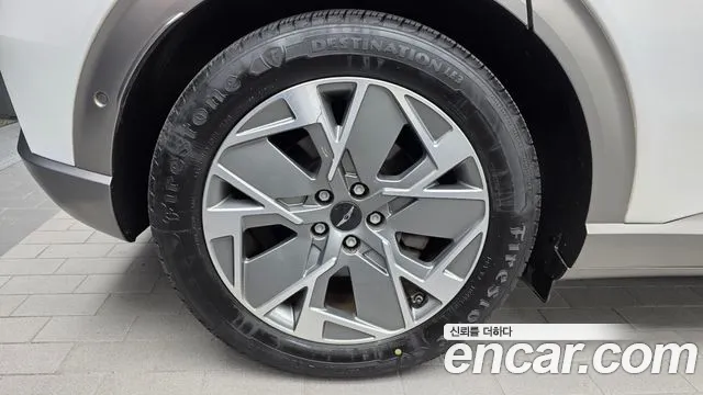 Genesis GV60 — Фото автомобиля 5