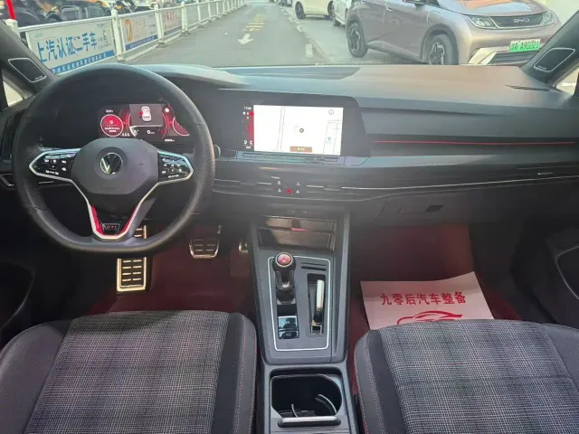 Volkswagen Golf GTI — Фото автомобиля 6