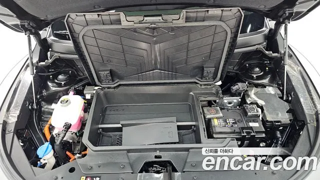 Kia Niro — Фото автомобиля 9